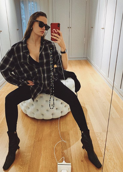 Sosyal medya ikiye bölününce olay oldu Serenay Sarıkaya Alice kulisinden paylaştı - Resim: 2