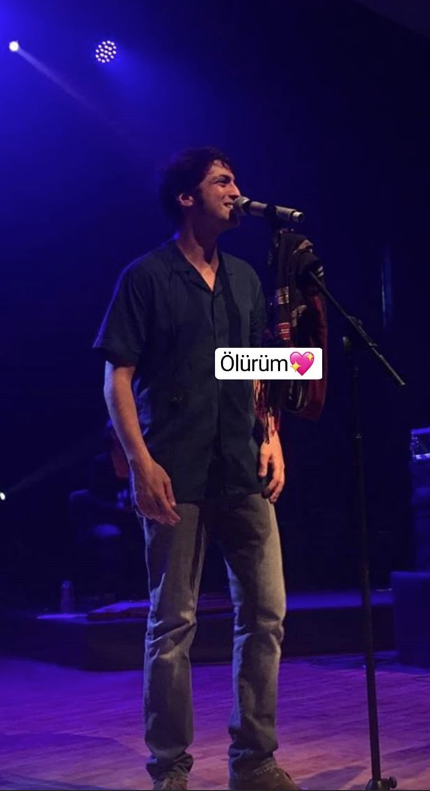 Mucize Doktor'un yıldızı Taner Ölmez konser verdi sahnede halay çekti - Resim: 1