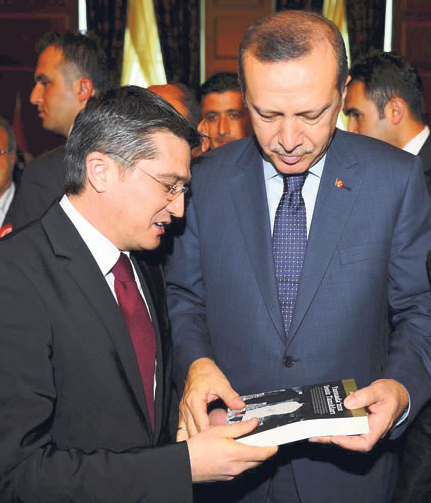 Başbakan'ın her baktığında ağladığı fotoğraf! - Resim: 1