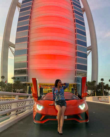 Ebru Polat'ın erotik dans videosu olay oldu deliriyorum dedi paylaştı - Resim: 1