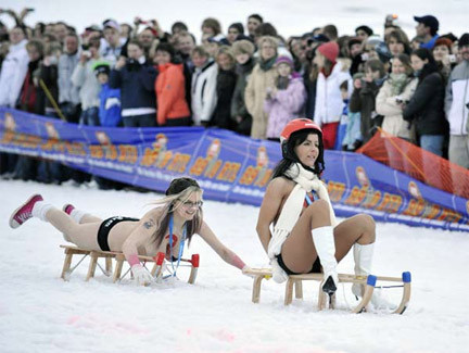Buz gibi havada çıplak olimpiyat - Resim: 1