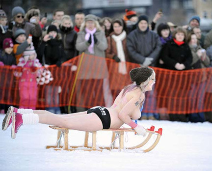 Buz gibi havada çıplak olimpiyat - Resim: 2