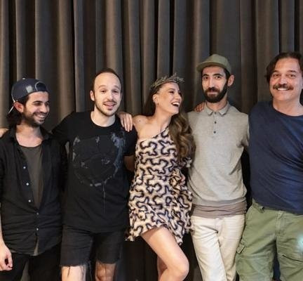 Şeyma Subaşı Ve Serenay Sarıkaya'nın korktukları başına geldi!  - Resim: 1