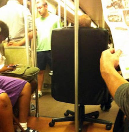 Böyle yolcu olur mu demeyin! - Resim: 3