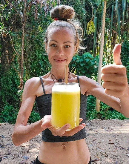 7 yıldır sadece meyve yiyordu! Vegan fenomen Samsonova 'açlıktan' öldü - Resim: 1