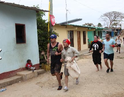 Survivor'da ünlüler çamura battı - Resim: 1