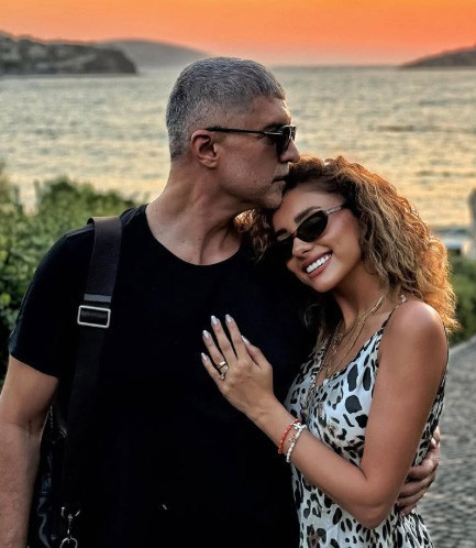 Ünlü çiftin acı günü! Özcan Deniz ve Samar Dadgar aldıkları haberle sarsıldı - Resim: 3