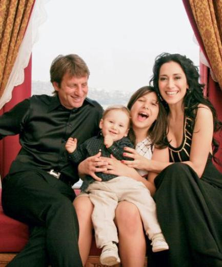 Kaya Çilingiroğlu tatilde ama yolda giderken bir anda yere kapaklandı - Resim: 1