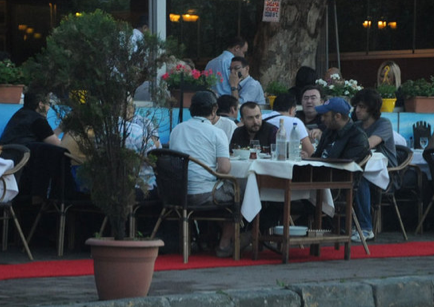 Mecnun'dan gazetecilere ağır küfür - Resim: 4