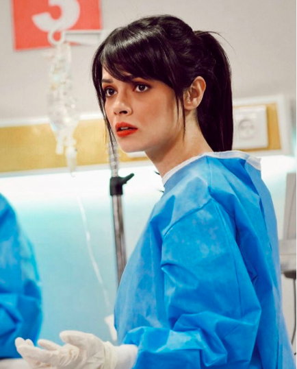 Mucize Doktor'daki Nazlı'nın gizlediği aşkı rol arkadaşı çıktı! - Resim: 1