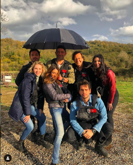 Arka Sokaklar'daki Bahar Komiser giydi Göğüs dekoltesiyle olay oldu - Resim: 1