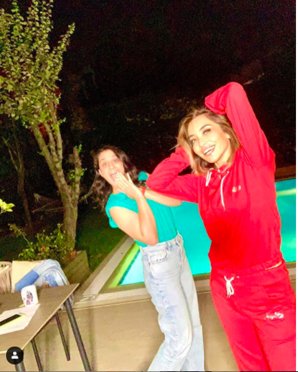 Ecem Erkek aslen nereli kaç yaşında Ecem Erkek evli mi? - Resim: 1