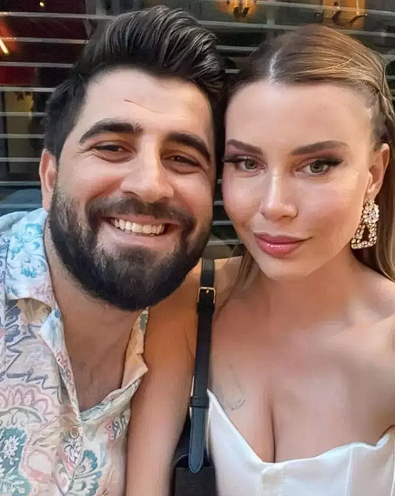 "Kafalar" üyesi Bilal Hancı eşini aldattı! Esin Çepni "Siz de görün istiyorum" deyip ihanetin görüntüsünü paylaştı - Resim: 3