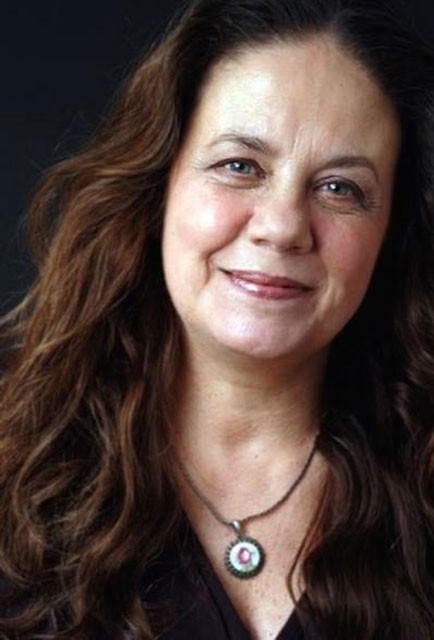 Ünlü oyuncu son yolculuğuna uğurlandı göz yaşları sel oldu - Resim: 4