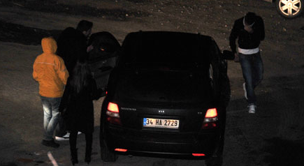 G.Saray'lı futbolcular kaçamakta yakalandı - Resim: 2