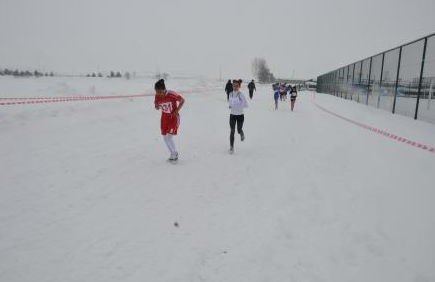 Kros yarışları öğrencileri bayılttı - Resim: 1