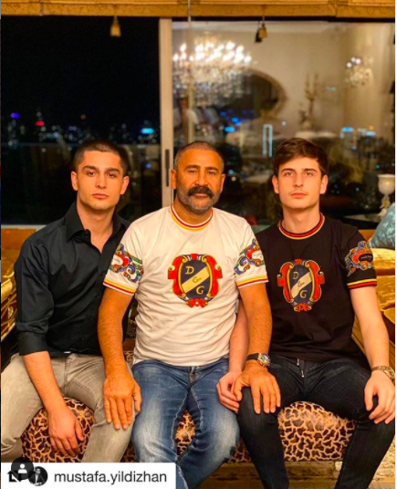 İzzet Yıldızhan eşleri kaç kere evlendi ilk eşi kimdir? - Resim: 0