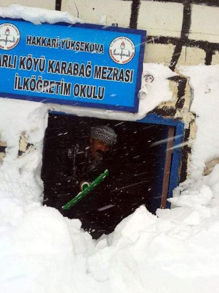 Burası bir okulun penceresi! - Resim: 2