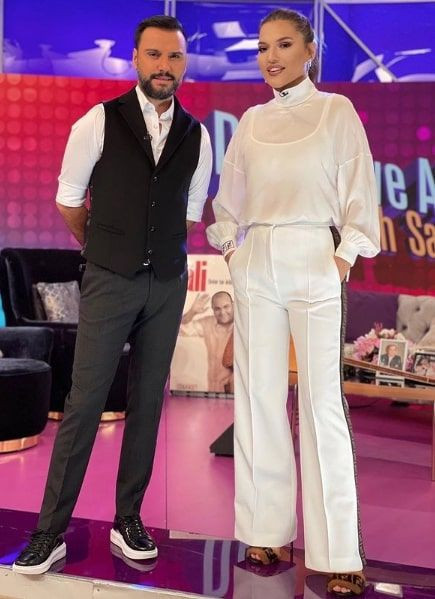 Kutlama yapmışlardı Okan Kurt korona oldu Demet Akalın programa çıkamadı - Resim: 3