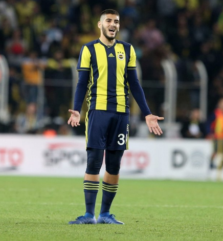 Fenerbahçe'de Islam Slimani'nin üstü çizildi - Resim: 3