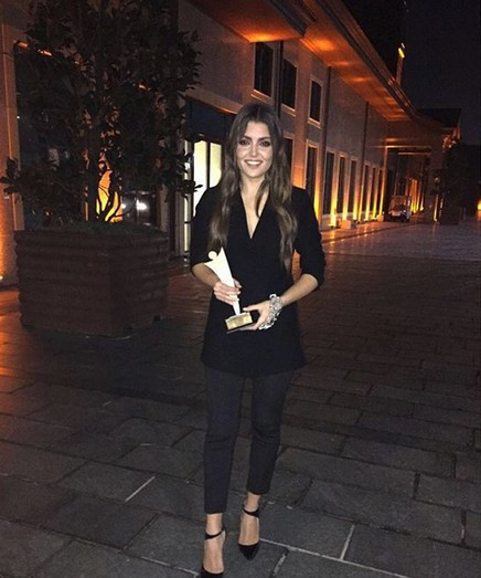 Hande Erçel dayanamadı açıkladı! Meğer... - Resim: 3