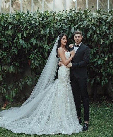 2018 Yılındaki Survivor ekibini Sahra Işık'ın düğünü topladı! İdris Aybirdi ile evlendi - Resim: 1