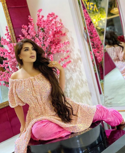 Afganistan'dan 'korkunçtu' diyerek kaçtı! Ünlü pop yıldızı İstanbul'a geldi - Resim: 2