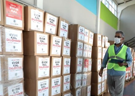 Öğrenciler için makam aracını satan belediye başkanı tüm ilçeye kumanya dağıtıyor - Resim: 3