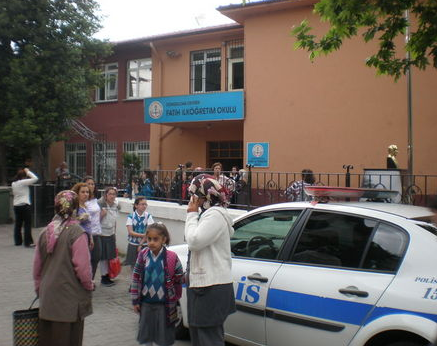 İlköğretim öğrencisi kız teneffüste öldürüldü! - Resim: 3