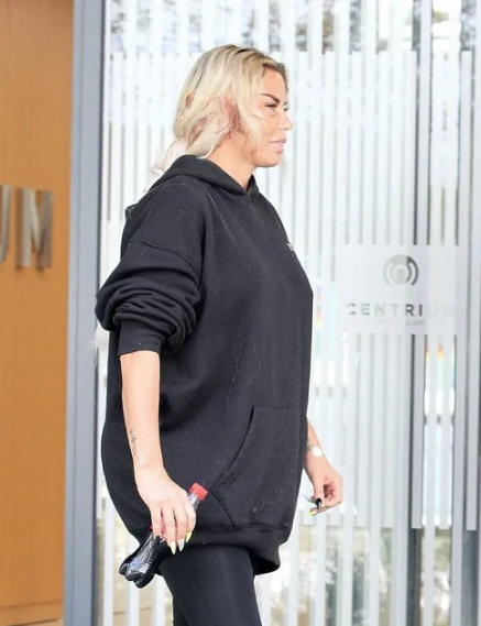 Katie Price'ı estetik tutkusu İstanbul'a getirdi - Resim: 4