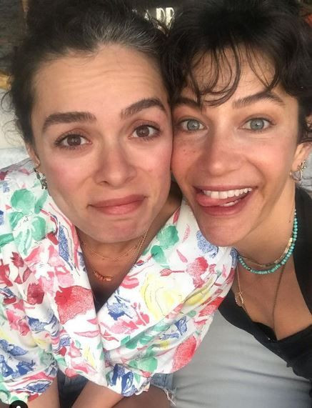 Bombayı patlattı! Berrak Tüzünataç ve Özge Özpirinçci aynı projede! - Resim: 2