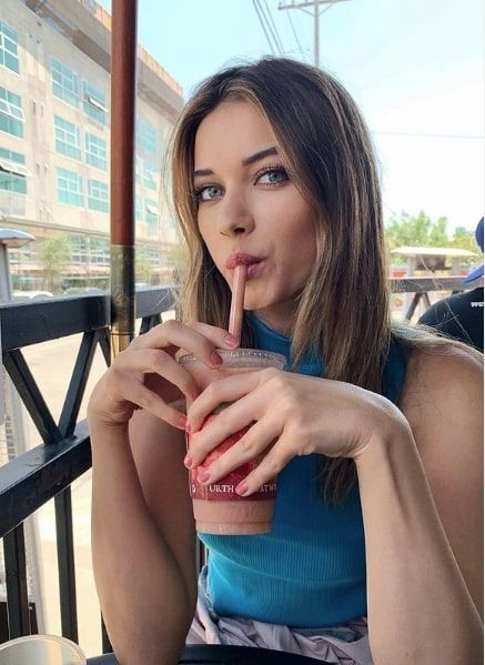 Çağatay Ulusoy'un Yeşilçam dizisindeki partneri Afra Saraçoğlu oldu - Resim: 3