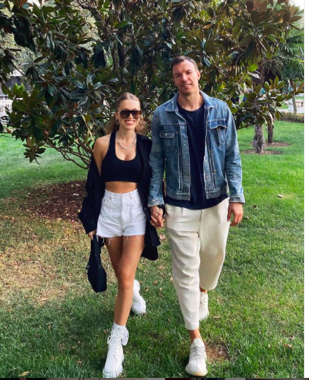 Duygu Özaslan'ın çakma Kendall halleri takipçilerini kızdırdı biraz kendin ol - Resim: 2