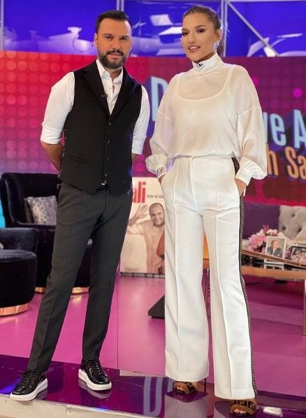 'Sanki kerpetenle hücrelerimi çektiler' Demet Akalın koronayı anlatıp isyan etti - Resim: 1