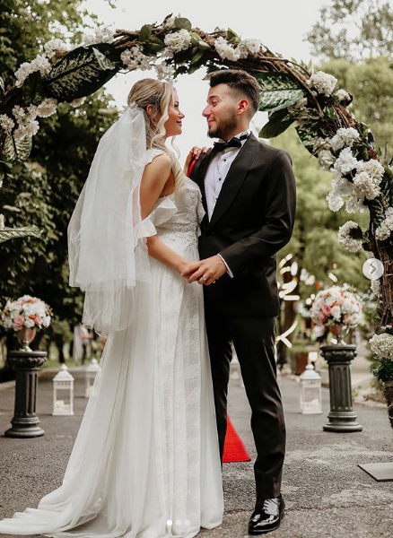 Evliliğine kimse inanmamıştı Enes Batur canlı yayında açıkladı! - Resim: 1