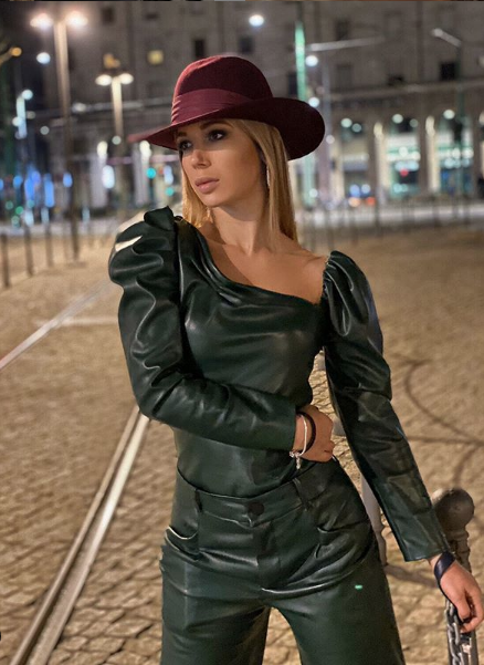 İtalyan model Bianca Dobroiu ülke tarihine geçti 55 gündür korona pozitif - Resim: 4