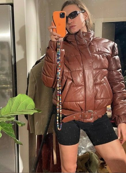 Sütyensiz paylaşımı şoke etti Serenay Sarıkaya sınır tanımadı peş peşe paylaştı - Resim: 2