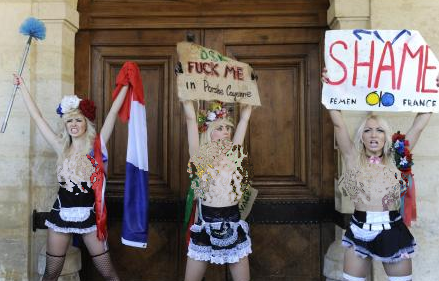 IMF Başkanı Kahn'a çıplak protesto - Resim: 1