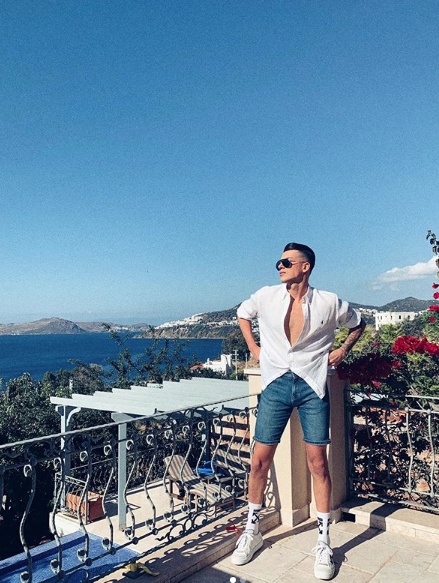 Tuvalette çektiği videosu olay olmuştu! Skandal videonun ardından bir kez daha özür diledi - Resim: 2