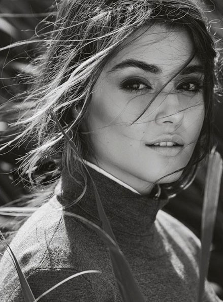 Hande Erçel'in aşk gecesi bakın nasıl kaçtı! - Resim: 1