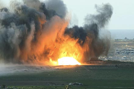 İsrail'in vahşeti çocukları vurdu! - Resim: 2