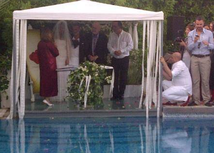 Ayşe Özyılmazel böyle evlenmişti - Resim: 1