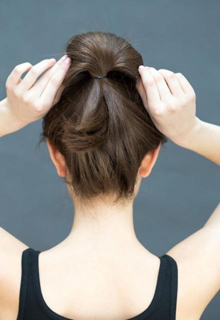 Bu topuzları yapmanız sadece 10 saniye! - Resim: 4