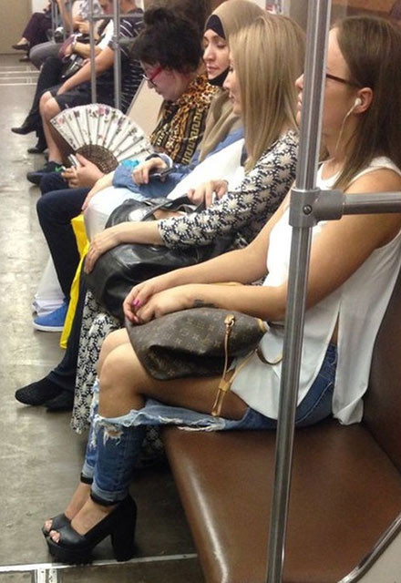 Her şeyi giydiler ama bu kadarına pes doğrusu altını görenler... - Resim: 4