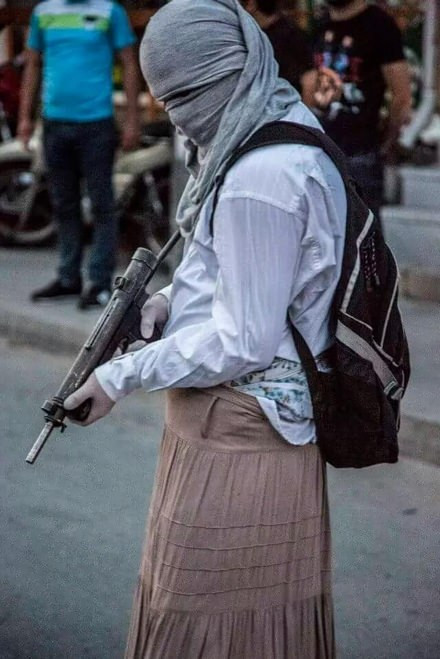 Gazi Mahallesi savaş alanına döndü - Resim: 2