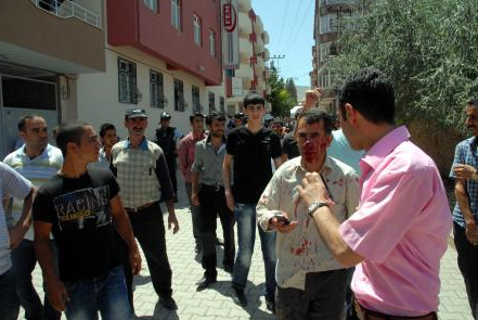 PKK'lının cenazesinde olaylar çıktı - Resim: 3