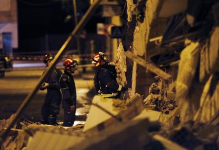 Deprem İspanya'yı böyle vurdu - Resim: 1