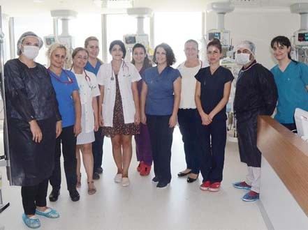 Mucize bebeğe bakın kendinden büyük tümörle doğdu - Resim: 2