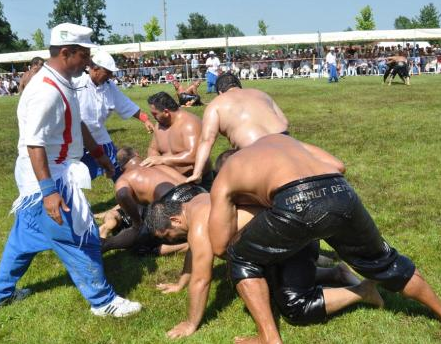 Pehlivanlar yağdan yumak oldu - Resim: 3