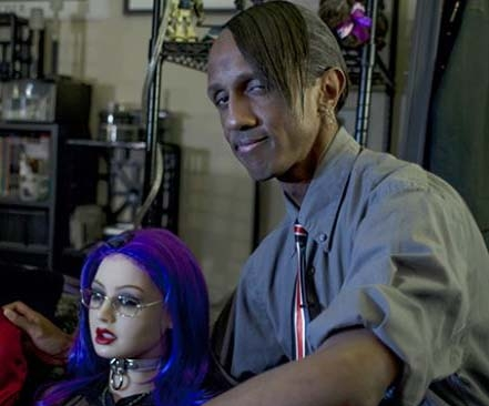 13 yıldır silikon bebekle evli - Resim: 2